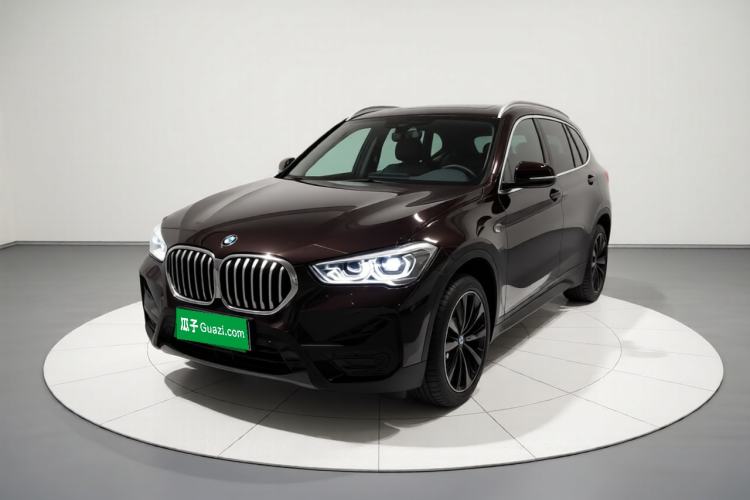Used BMW X1 2021 Restyled sDrive20Li Fashion Version Front Left 45 Deg