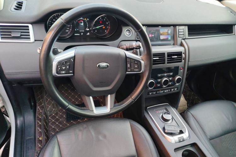 Used Land Rover Discovery Sport 2019 240 PS PURE Edition China VI Standard
