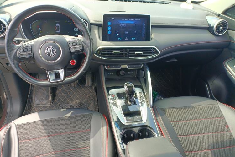 Used MG Pilot 2021 300TGI Automatic Two-Wheel Drive Trophy Prestige Edition Center Console