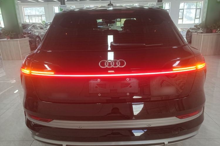 Used Audi e-tron 2021 50 quattro Prestige Edition