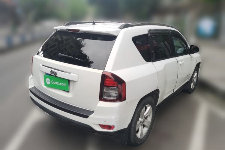 Used Jeep Compass 2013 2.4L four-wheel-drive sport version