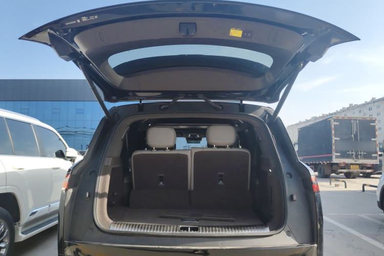 Used Denza N9 2025 Flagship Model
