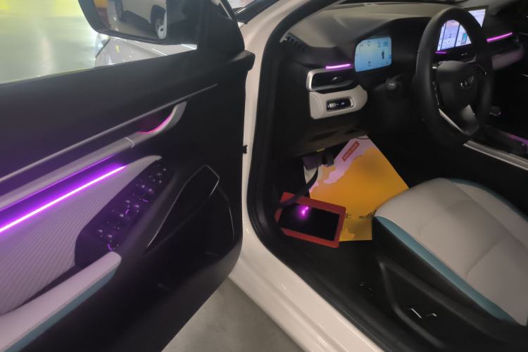 Used Geely Auto Emgrand 2023 4th Generation Champion Edition 1.5L CVT Flagship Model Driver Seat