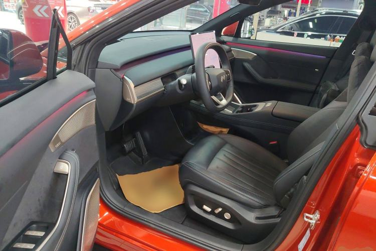 Used ONVO L60 2024 60 kWh Rear-Drive Version