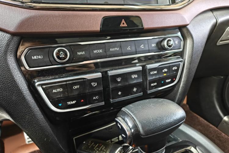 Used GAC Trumpchi GS8 2019 390T Two-Wheel Drive Luxury Smart Connectivity Version (7 Seats)
