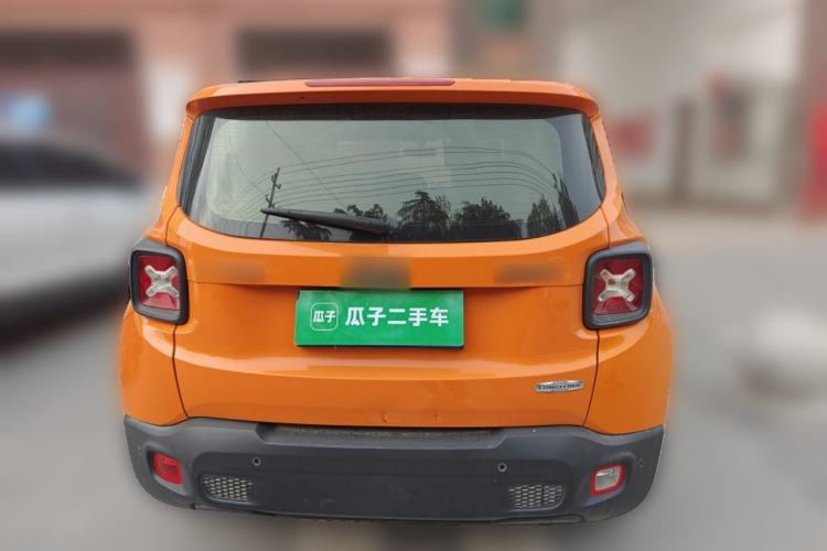 Used Jeep Renegade 2018 Connected Large Screen Version 180T Automatic High-Energy Edition Rear