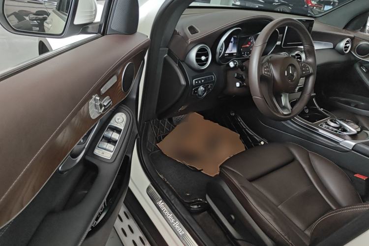 Used Mercedes-Benz GLC 2019 GLC 300 L 4MATIC Dynamic Model Driver Seat