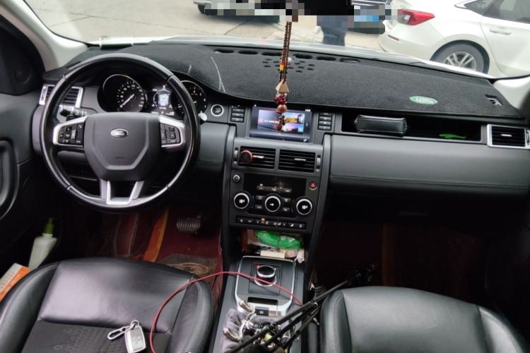 Used Land Rover Discovery Sport 2019 240 PS PURE Edition China V Standard Center Console