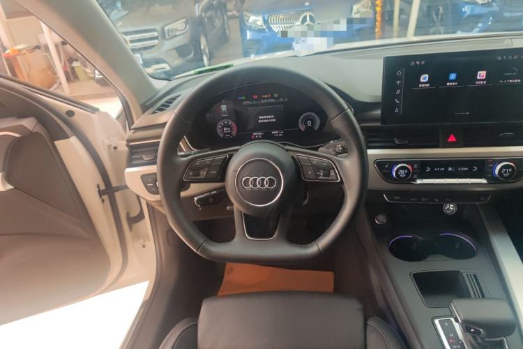 Used Audi A4L 2022 40 TFSI Luxury Dynamic Model
