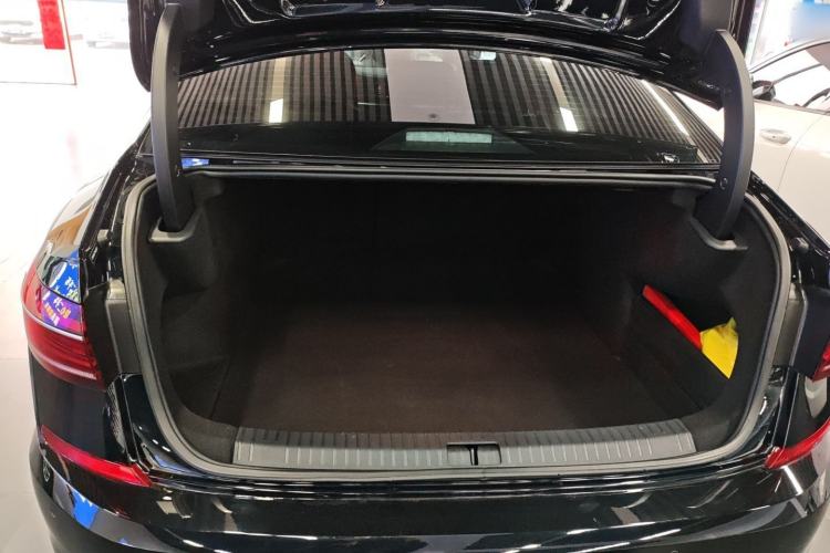 Used Volkswagen Passat 2023 330TSI Luxury Edition