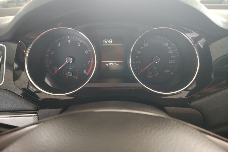 Used Volkswagen Sagitar 2015 230TSI Automatic Comfort Version
