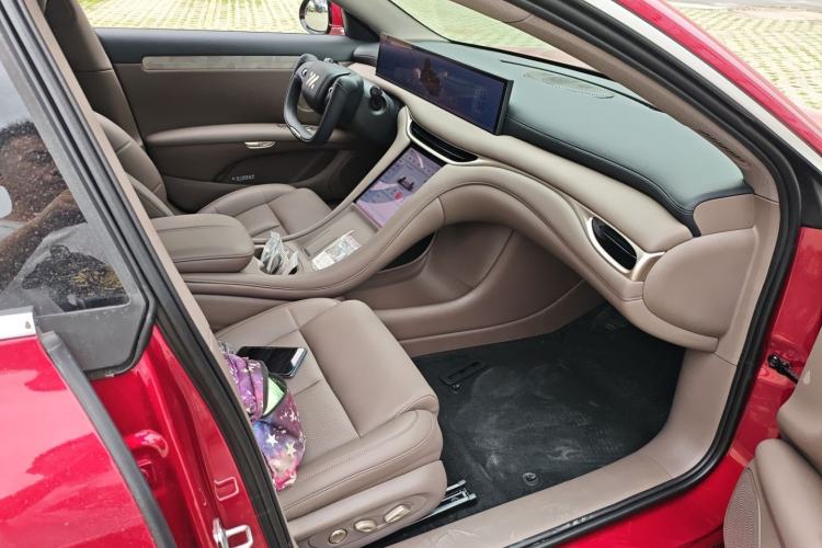 Used IM L6 2025 Pro Max model Right Front Seat