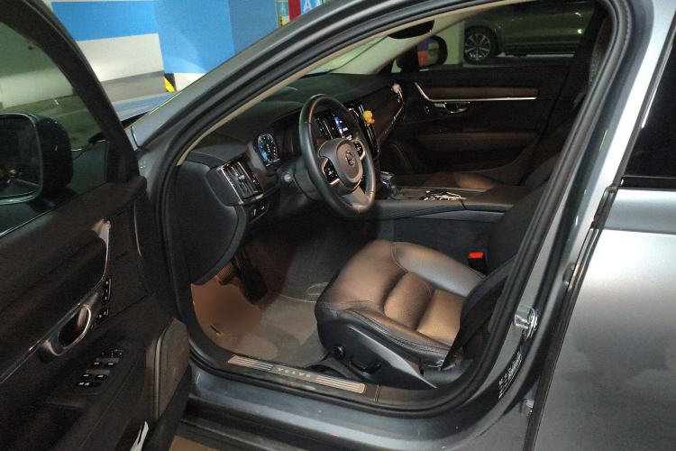Used Volvo V90 2020 Facelifted Cross Country T5 AWD Zhiyuan Edition