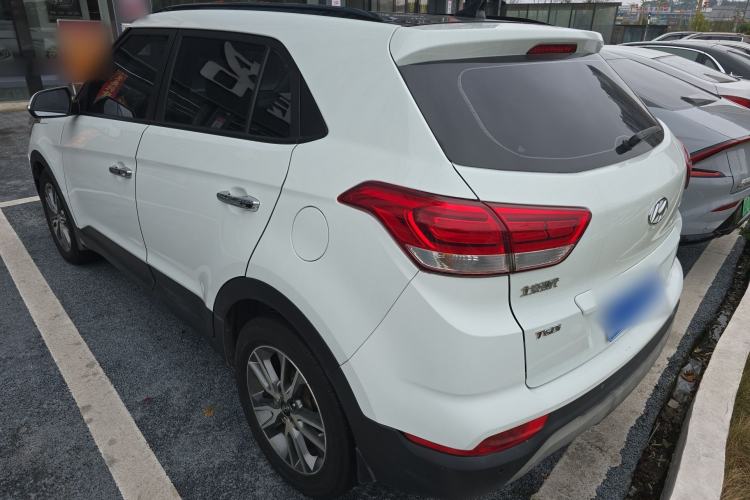 Used Hyundai ix25 2017 1.4T Automatic Smart Version
