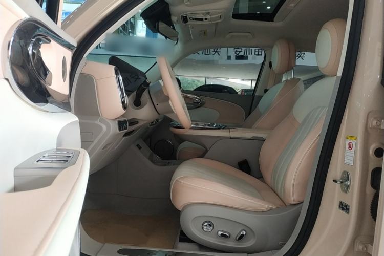 Used ORA Ballet Cat 2022 401 km Nutcracker Edition Left Front Seat