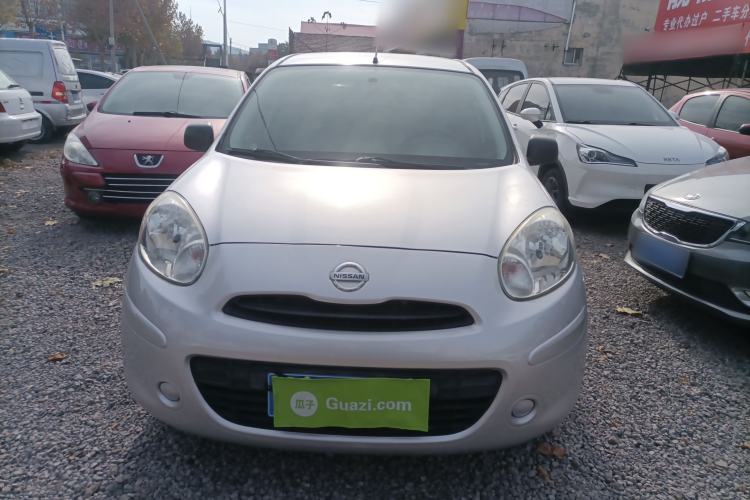Used Nissan March 2015 1.5L Automatic Easy Edition
