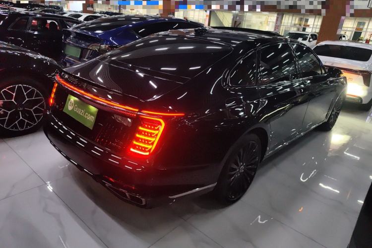 Used Hongqi H9 2025 2.0T Two-Wheel-Drive Flagship Private Enjoyment Style 5 Seats
