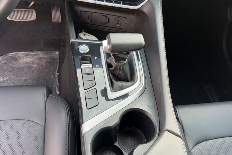 Used Changan Eado 2020 PLUS Million Edition 1.6L GDI CVT Luxury Model
