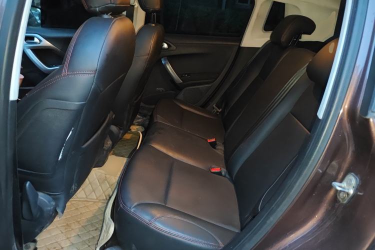 Used Peugeot 2008 2014 1.6L Manual Fashion Edition