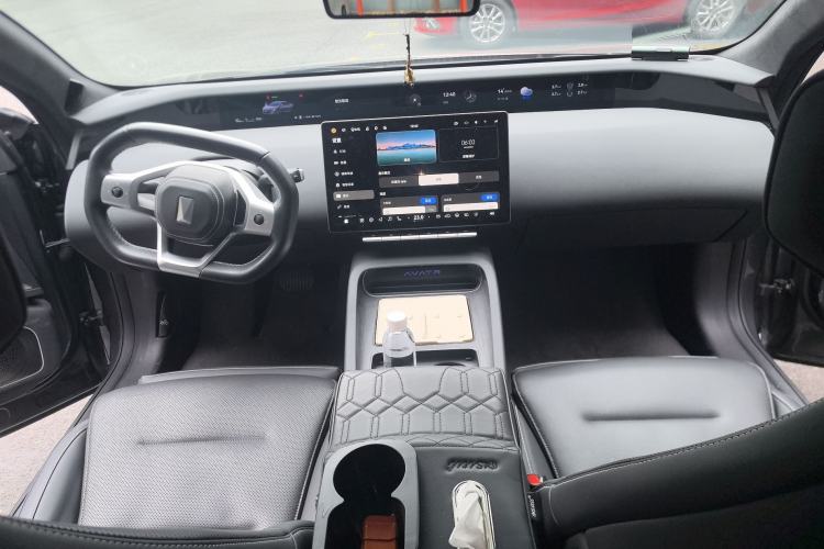 Used Avatr 12 2024 650 Three-Laser Four-Wheel Drive Performance Edition Center Console