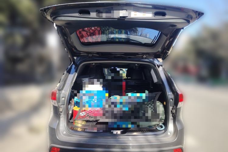 Used Toyota Highlander 2018 2.0T Four-Wheel Drive Prestige Version 7 Seats China V Emission Standard