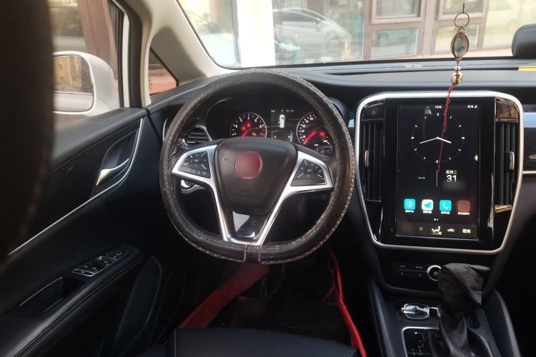 Used BYD Song MAX 2017 1.5T Automatic Smart Connect Luxury 7-Seater Steering Wheel