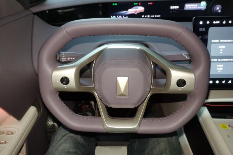 Used Avatr 06 2025 Pro Range-Extended Edition Steering Wheel