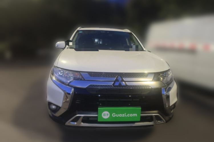 Used Mitsubishi Outlander 2019 2.0L Two-Wheel Drive Comfort Edition 5 Seats China V Standard
