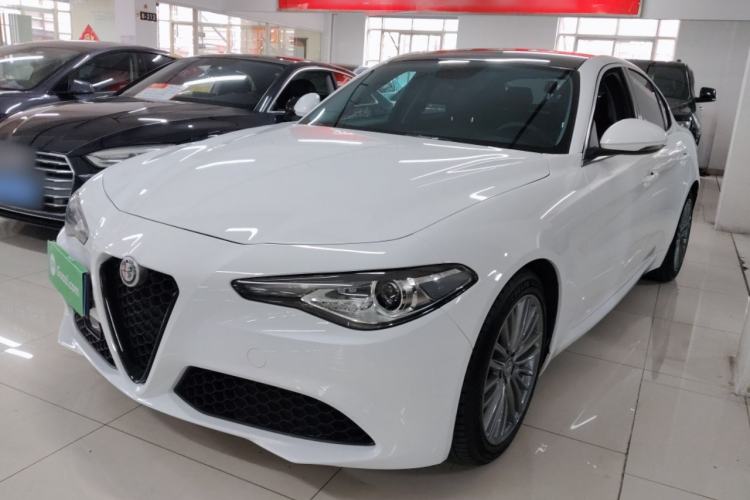 Used Alfa Romeo Giulia 2017 2.0T 280HP Luxury Edition
