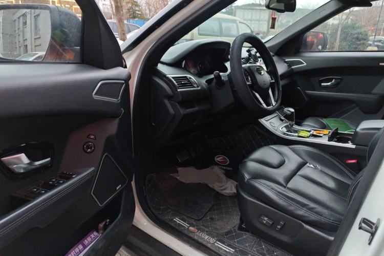 Used Land X7 2015 2.0T Panoramic Prestige Edition