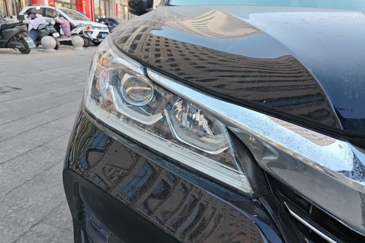 Used Honda Accord 2016 2.0L Comfort Edition Right Front Headlight