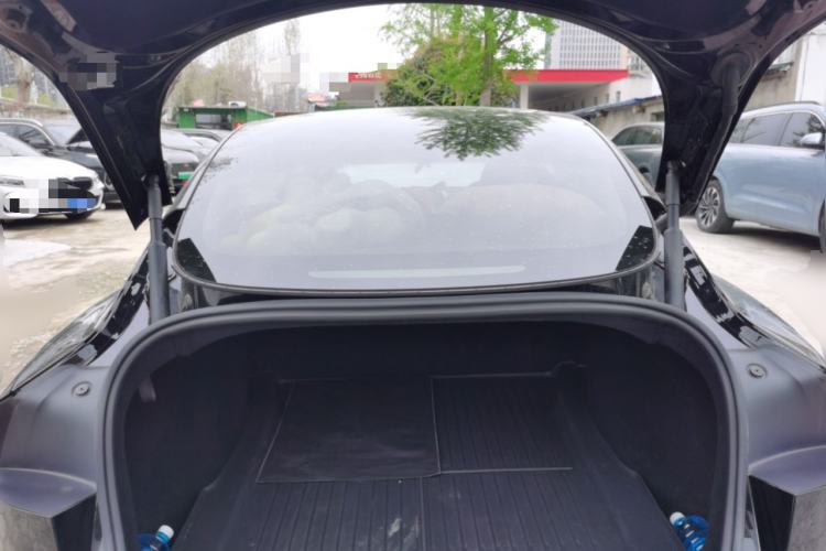 Used Tesla Model 3 2023 Long-Range All-Wheel-Drive Version Trunk