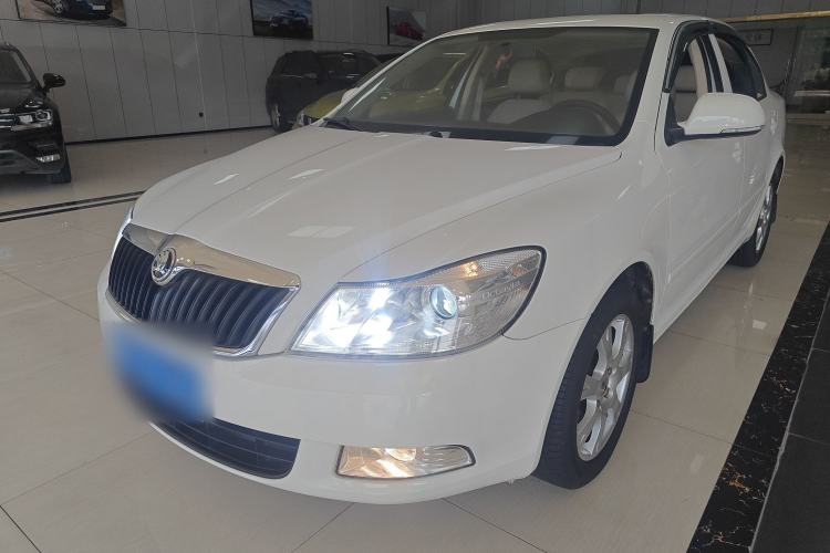 Used Skoda Octavia 2015 Classic Model 1.6L Manual Yijie Edition
