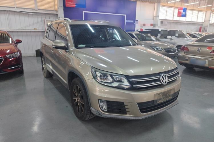 Used Volkswagen Tiguan 2013 1.8TSI Automatic Two-Wheel Drive Luxury Model Front Right 45 Deg