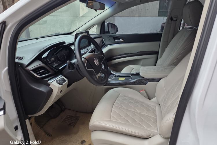 Used Buick GL8 2020 Land Cruiser Executive Class 652T Comfort Model