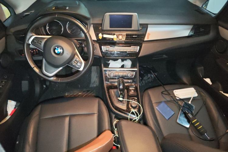 Used BMW 2 Series Gran Tourer 2018 220i Leading Model Center Console