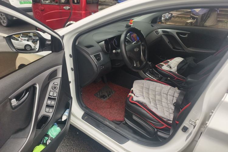 Used Hyundai Elantra (5th Generation / Langdong) 2015 1.6L Automatic Leading Model