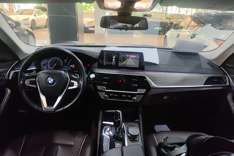 Used BMW 5 Series 2019 Facelifted 530Li Leading Edition Luxury Package
