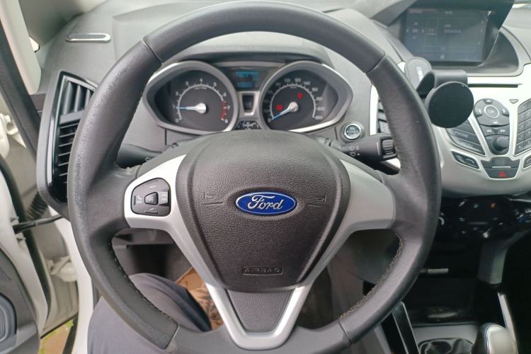 Used Ford EcoSport 2013 1.0L GTDi Manual Luxury Model
