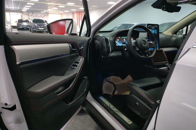 Used BYD Tang New Energy 2019 EV600D Four-Wheel Drive Smart Connect Genesis Edition Driver Seat