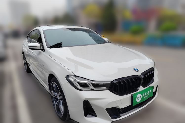 Used BMW 6 Series GT 2021 630i M Sport Package Front Right 45 Deg