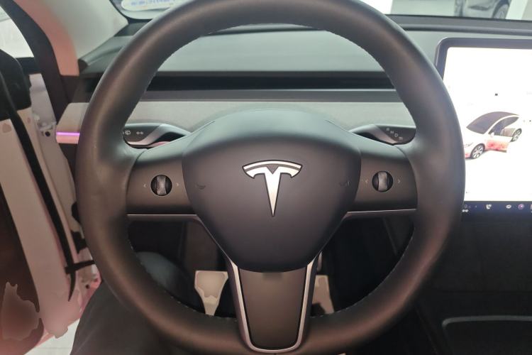 Used Tesla Model Y 2024 Rear-Wheel-Drive Version
