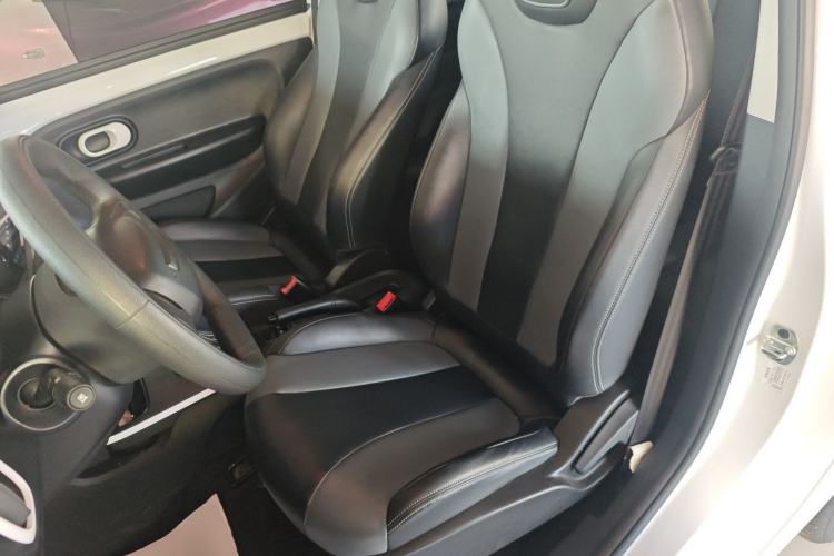 Used Roewe Clever 2021 302 km New Four-Seater Super-Efficient Version