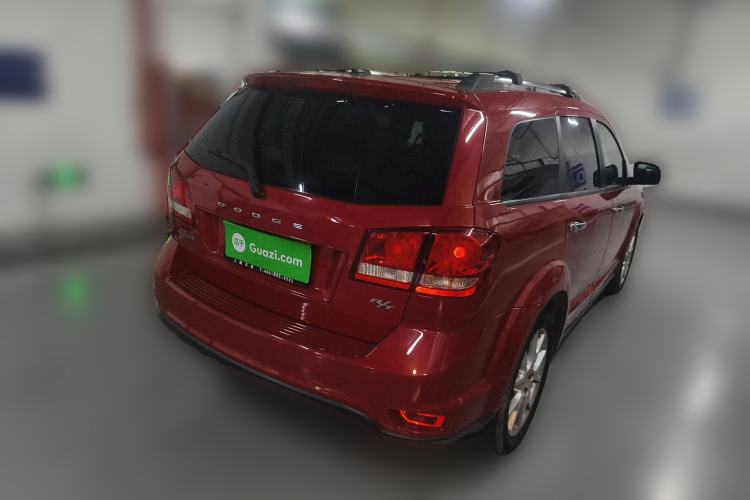 Used Dodge Journey 2013 2.4L Two-Wheel Drive Luxury Version
