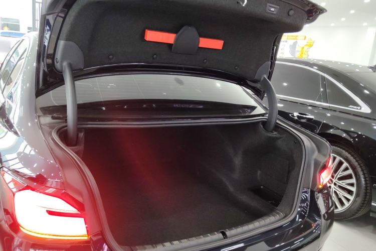 Used BMW 5 Series 2021 525Li M Sport Package