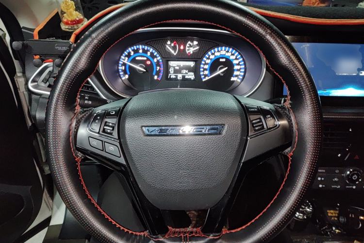 Used Venucia T90 2018 2.0L CVT Smart Connect Luxury Edition China V Standard
