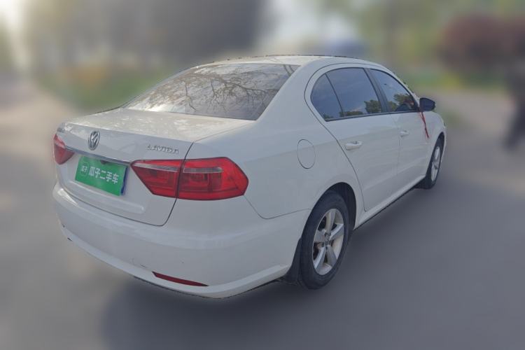 Used Volkswagen Lavida 2013 Revised Classic 1.6L Manual Fashion Edition Rear Right 45 Deg