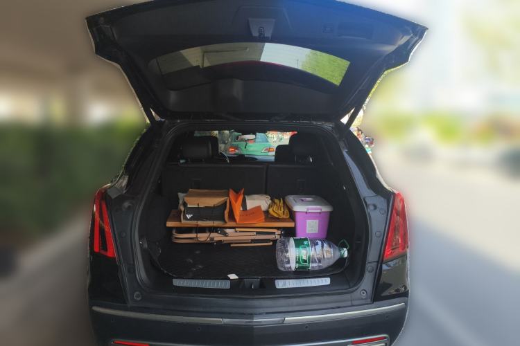 Used Cadillac XT5 2021 2.0T Four-Wheel Drive Luxury Version Trunk