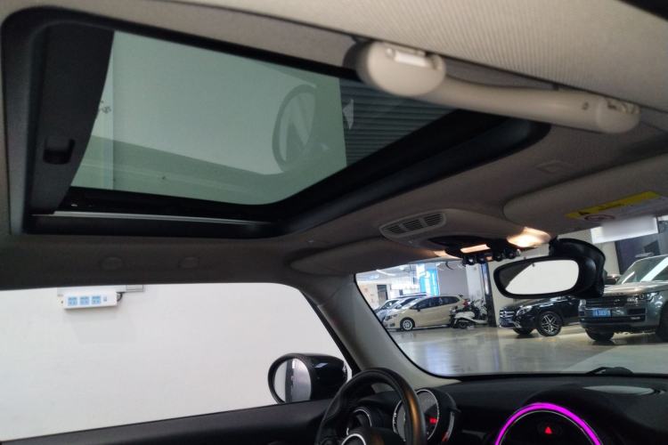 Used MINI MINI 2020 1.5T COOPER Artist
