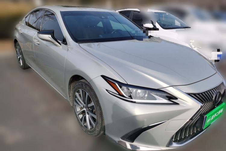 Used Lexus ES 2018 300h Premier Edition China VI Standard Exterior 2